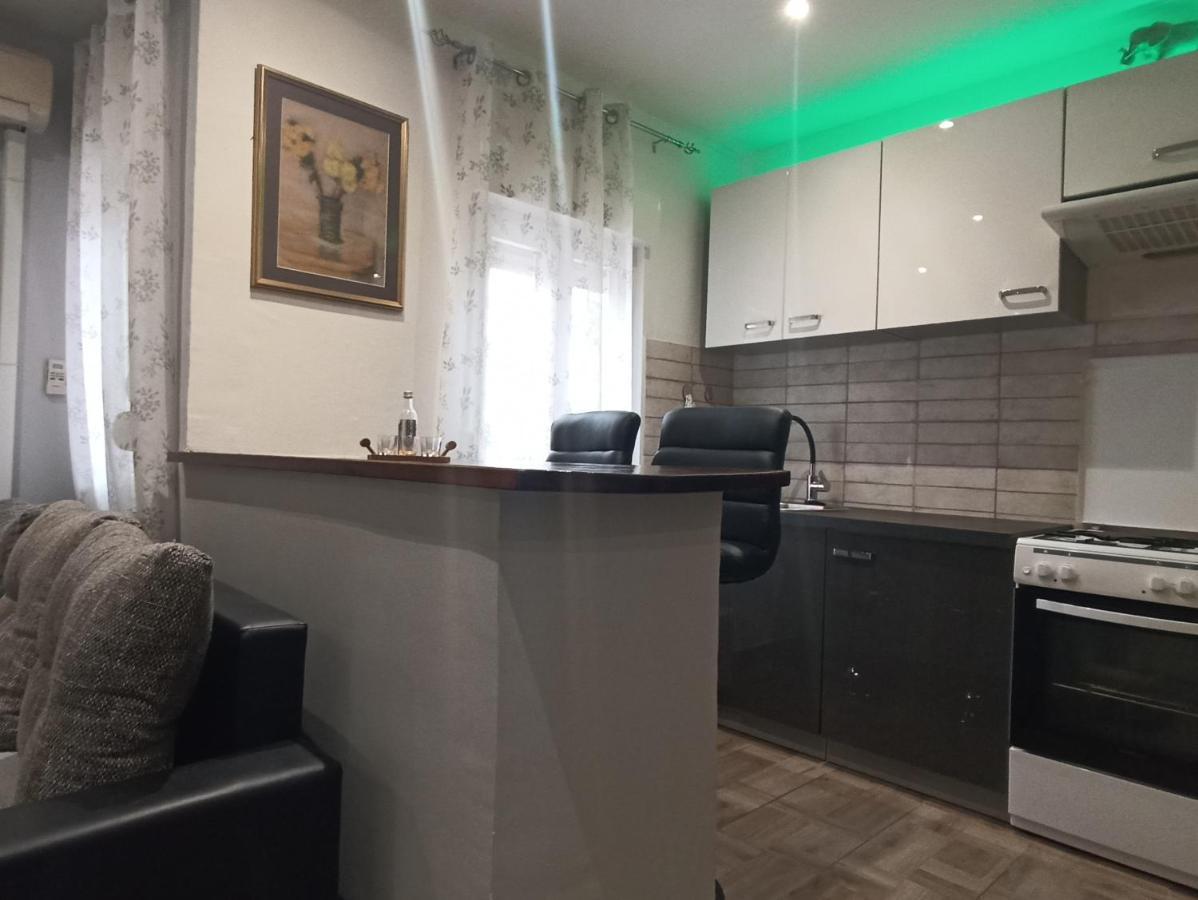 Hukic A2 And A1 Apartment ฟาชานา ภายนอก รูปภาพ